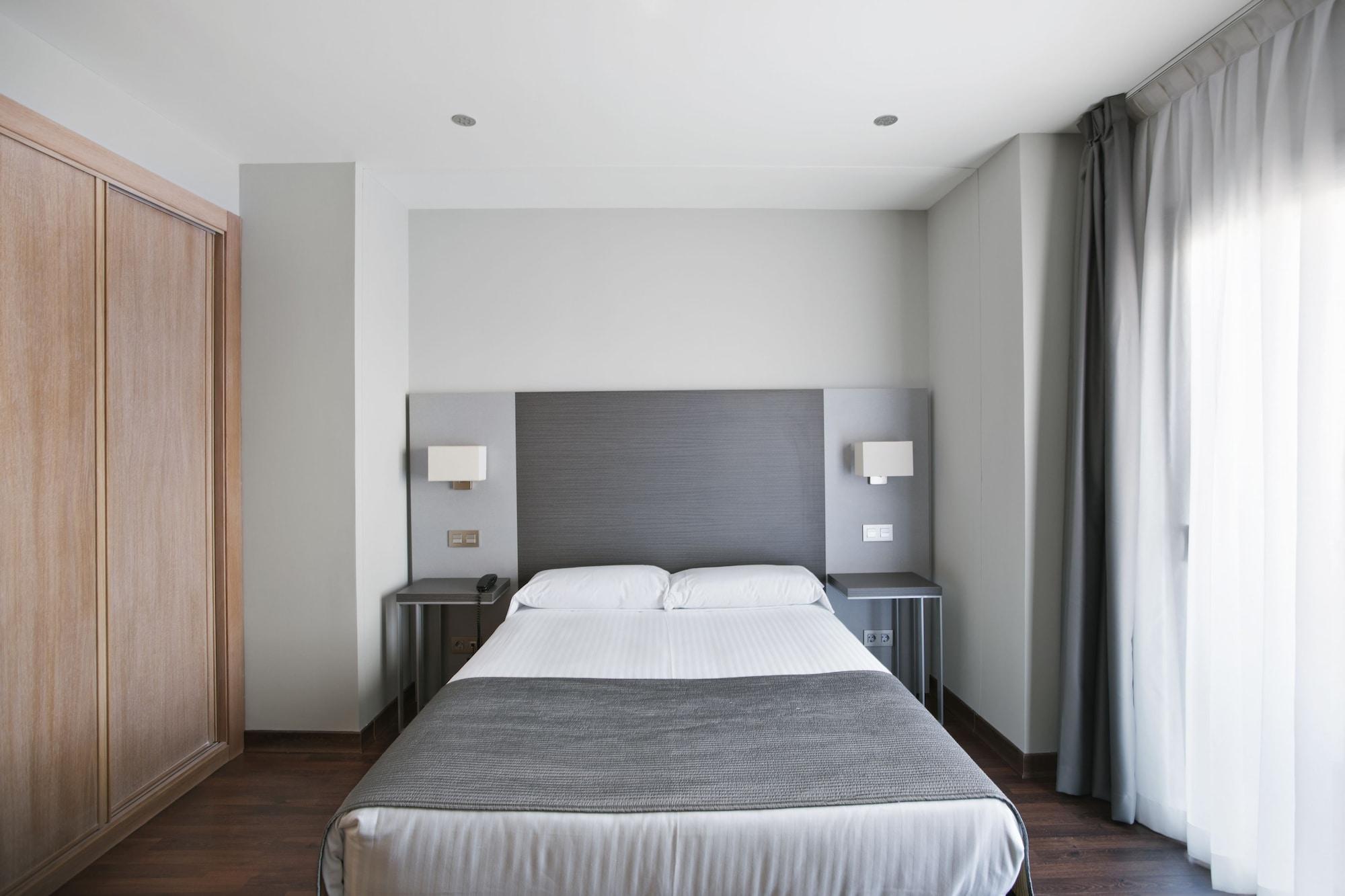 Uve Alcobendas Exterior photo